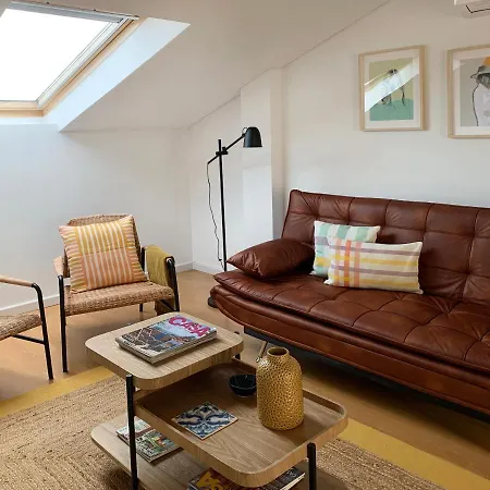 Bright Apt W Balcony, Ac, Parking, By Timecooler-2